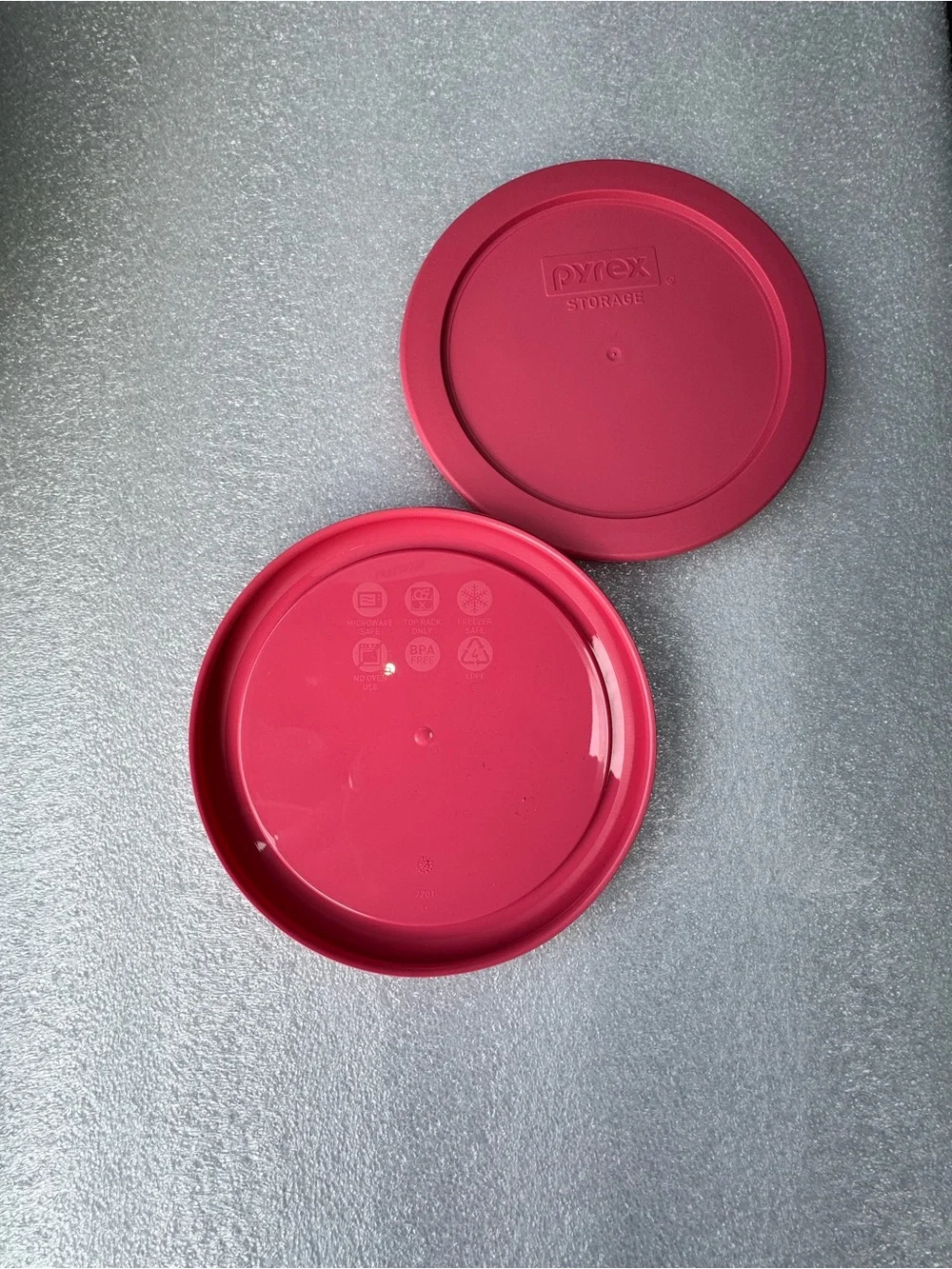 Pyrex Pink Round Storage Lid